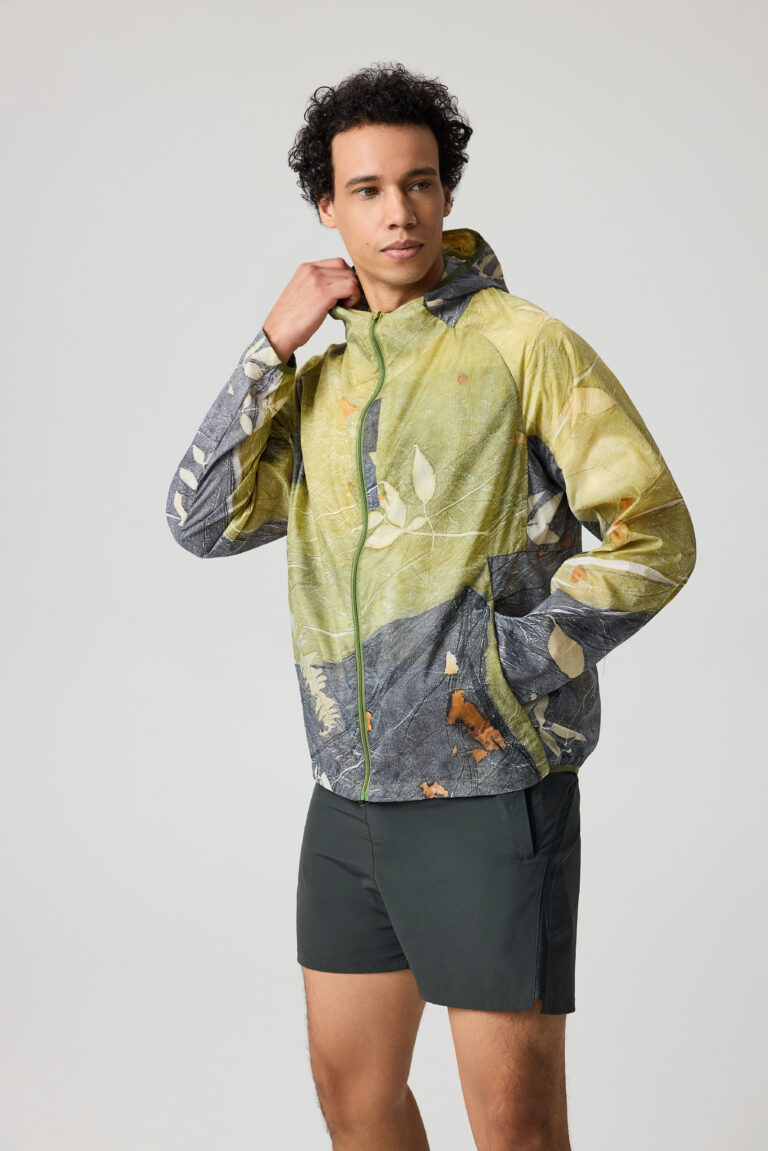 草木染めスポーツウェア